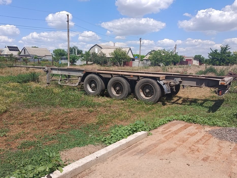 Полуприцеп контейнеровоз