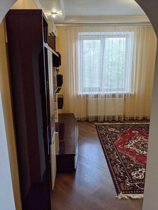 З комнатная квартира с ремонтом и мебелью