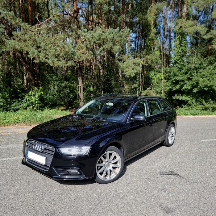 Audi a4 b8 LIFT 2.0 tdi Avant  Manual