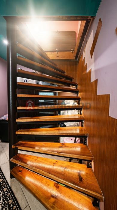 Продам дачу для життя та відпочинку. Поруч ліс та озеро