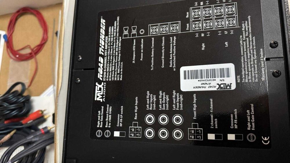 Amplificador MTX RT4240 para carro