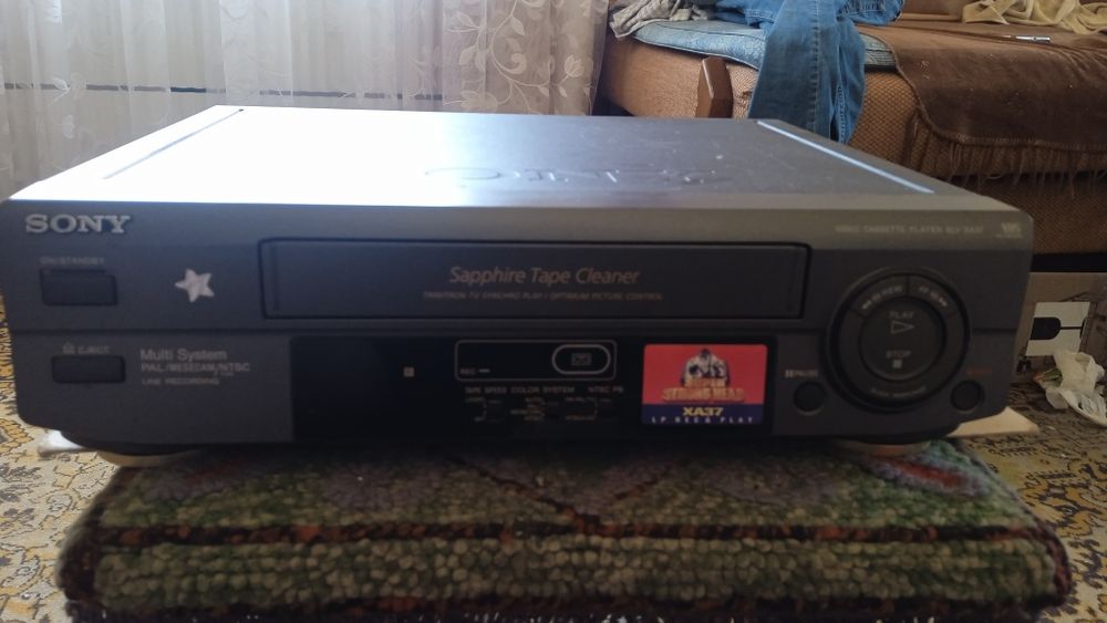 Видеомагнитофон Sony slv-xa37sg