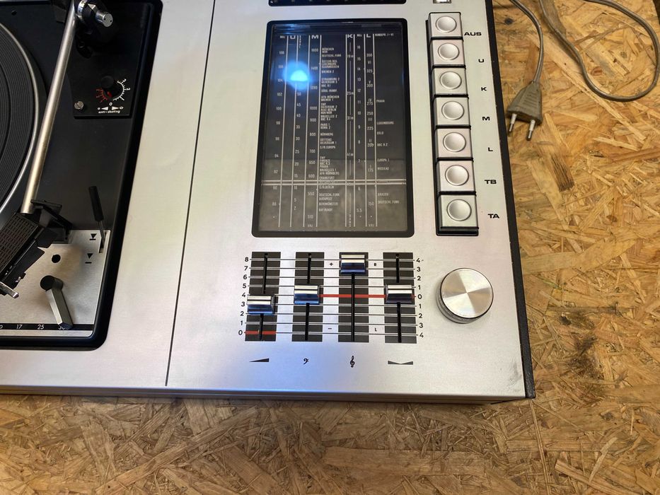 Adapter gramofon Grundig Studio 2000 (film pokazowy)