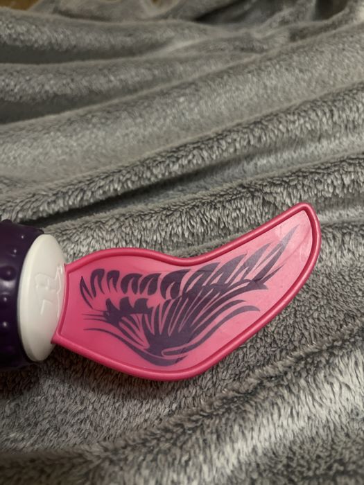 Nerf Rebelle. Рожеві літаючі крила Hasbro (McDonald’s 2015) 20x4,5 см