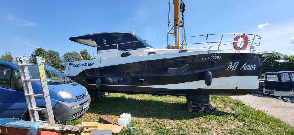 Houseboat Represser river 30/2020r
