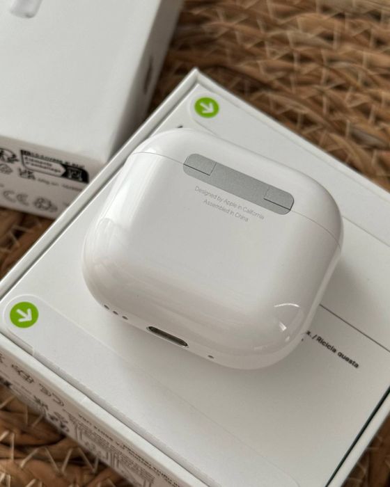 AirPods 4 | Premium Series