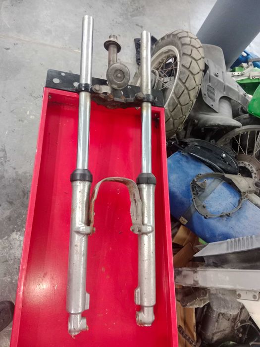 yamaha sr125 sr 125 lagi zawieszenie przód przednie amortyzatory półka