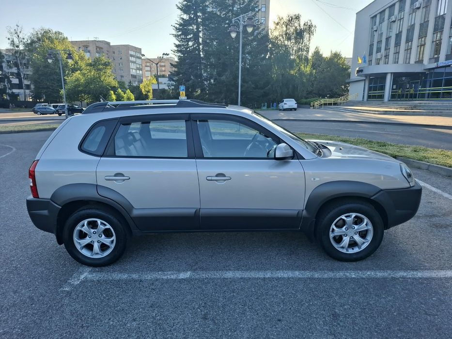Tucson 2.7 бензин + газ