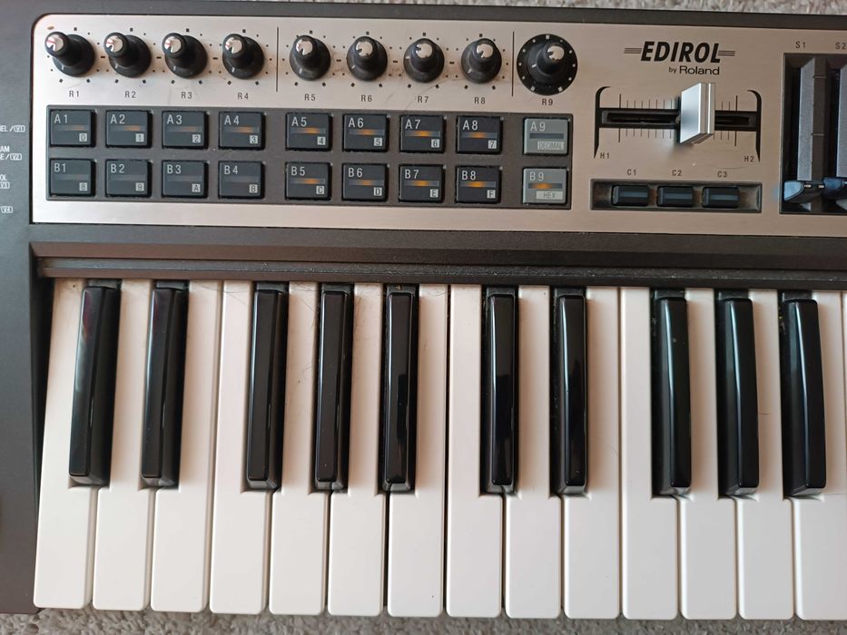 Controlador MIDI Roland/Edirol PCR-500