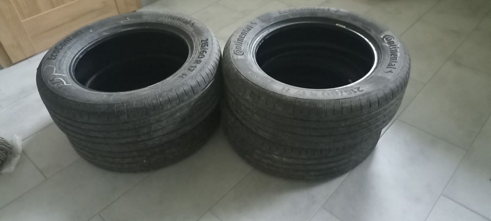 Continental 215/60 R17 96H