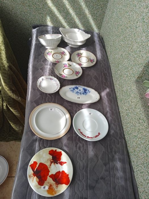 Тарілки для перших і других страв