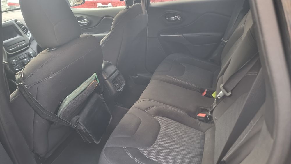 Jeep cherokee 2018 р.