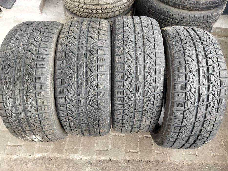 245/50r18 Toyo observe Garit GIS,зимові шини r18