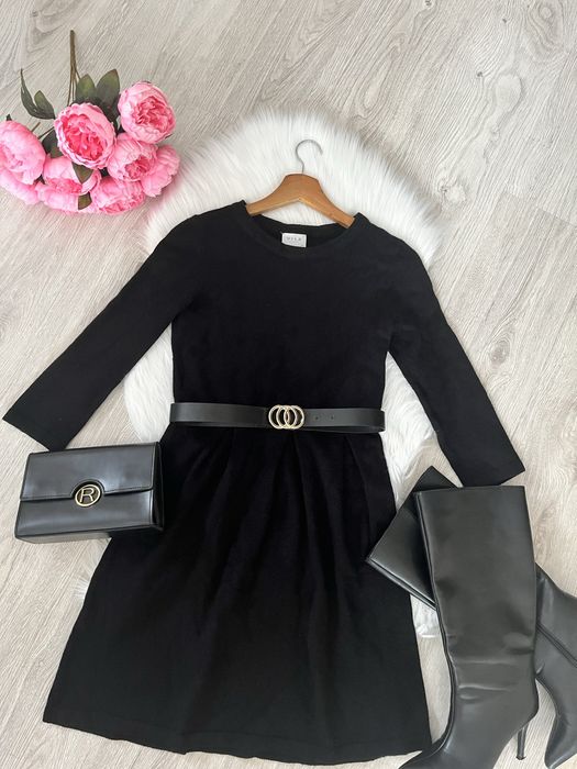 Sukienka Czarna Sweterkowa Rozkloszowana Chic  XS/S