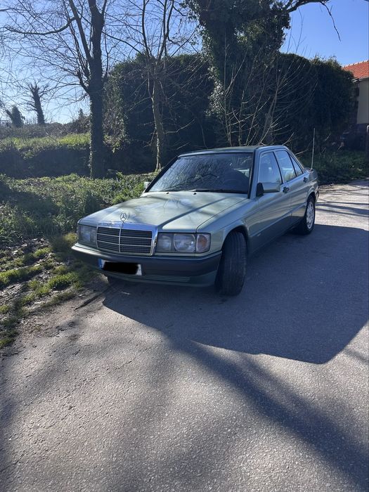 Mercedes- Benz 190 D