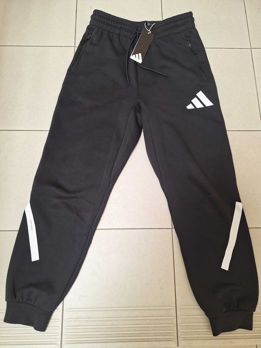 Calça Adidas Z.N.E Preta (S)