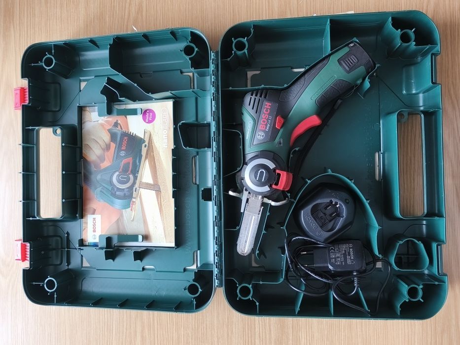 Piła akumulatorowa BOSCH EasyCut12