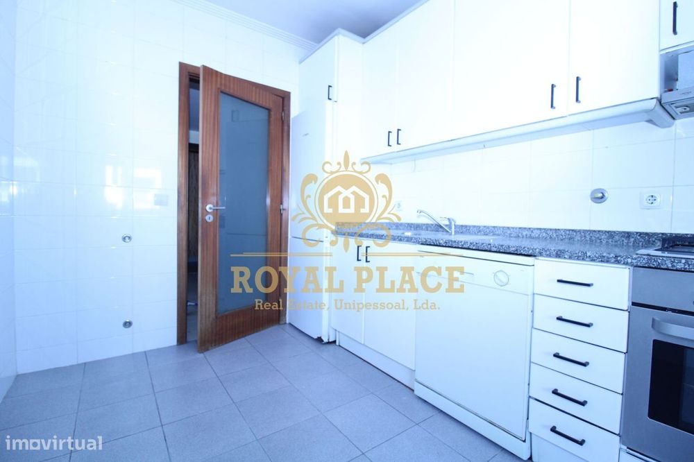 Apartamento T2, Paços de Brandão