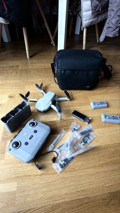 DJI Mini 2 Fly More Combo
