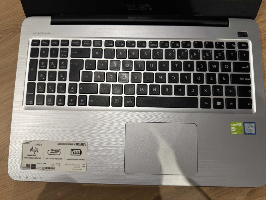 Portatil Asus K556U