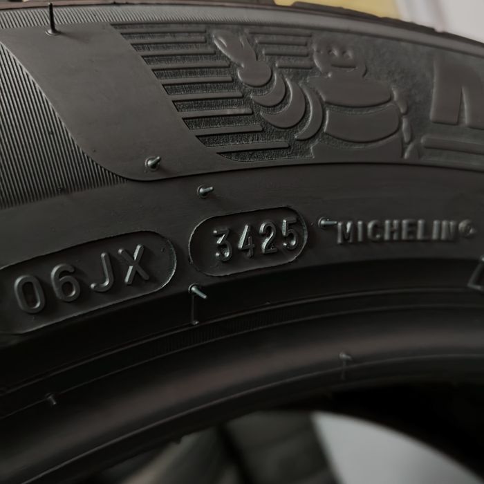 235/55/19 XL Sprzedam oponę Michelin Cross Climate 2 z 2025 roku