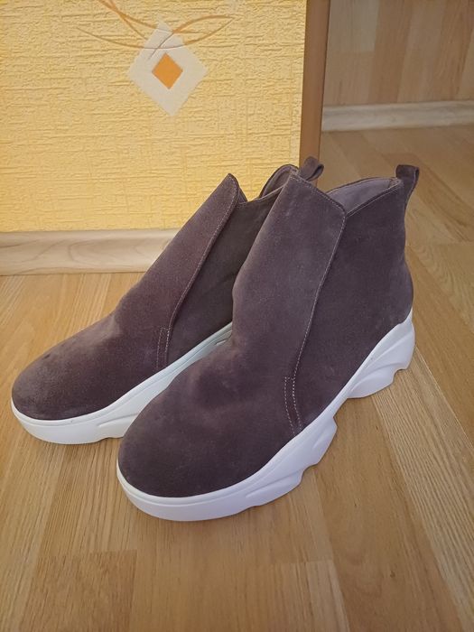 Ботинки зимние замшевые