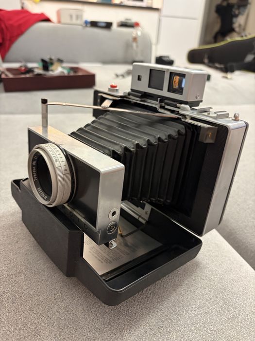Aparat Kolekcjonerski Polaroid Land Camera Model 180 – Stan Bardzo Dobry