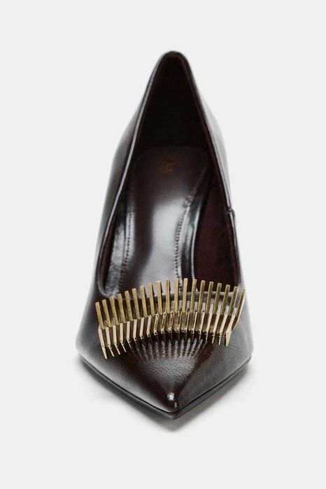 brązowe szpilki zara