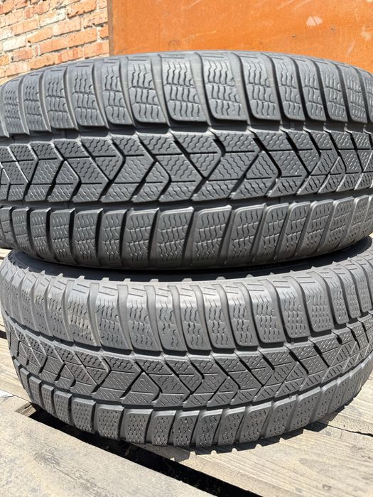 205/60 R16 Pirelli SottoZero 3 /Італія/зима/2шт./2024рік/