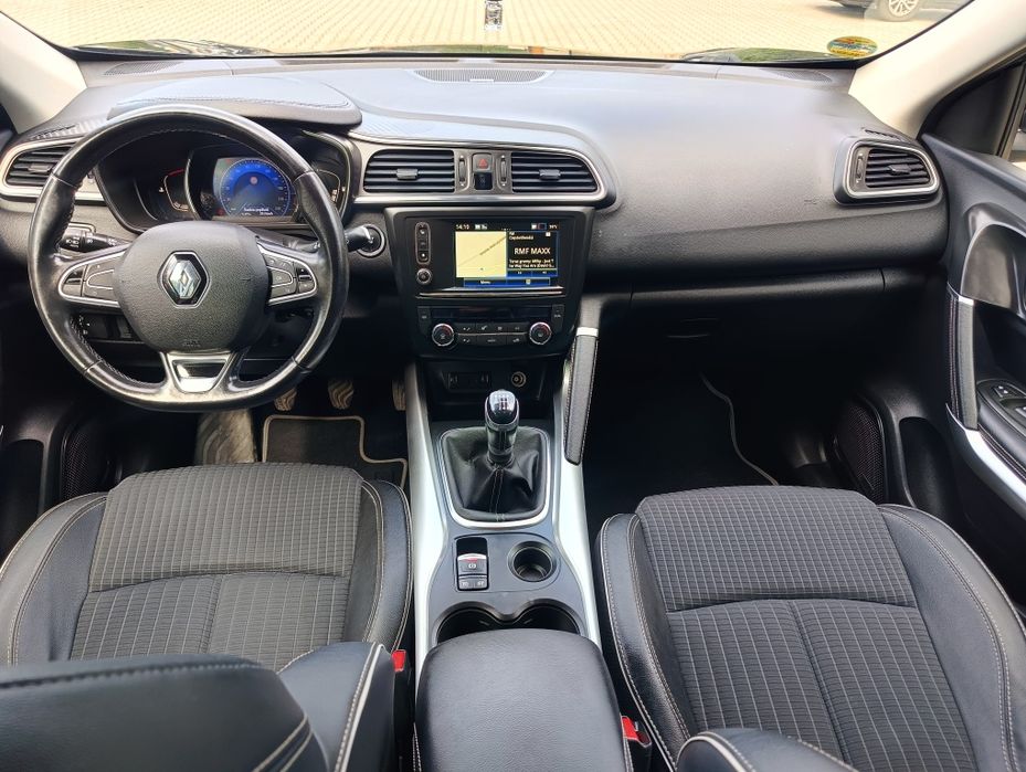 Renault Kadjar 1.6 Benzyna 2018 – BOSE | Kamera | Nawigacja | Półskóra | Zarejestrowany w PL
