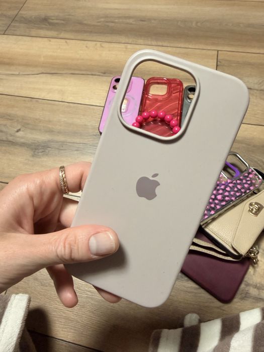 Чохли на Iphone 15 pro