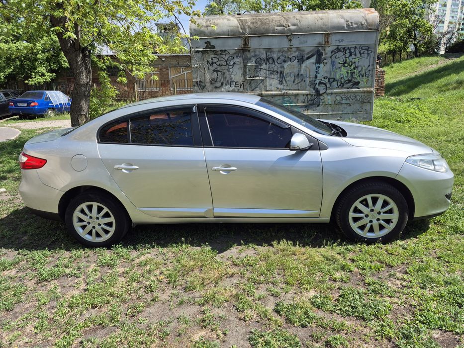 Renault Samsung sm3 (FLUENCE)