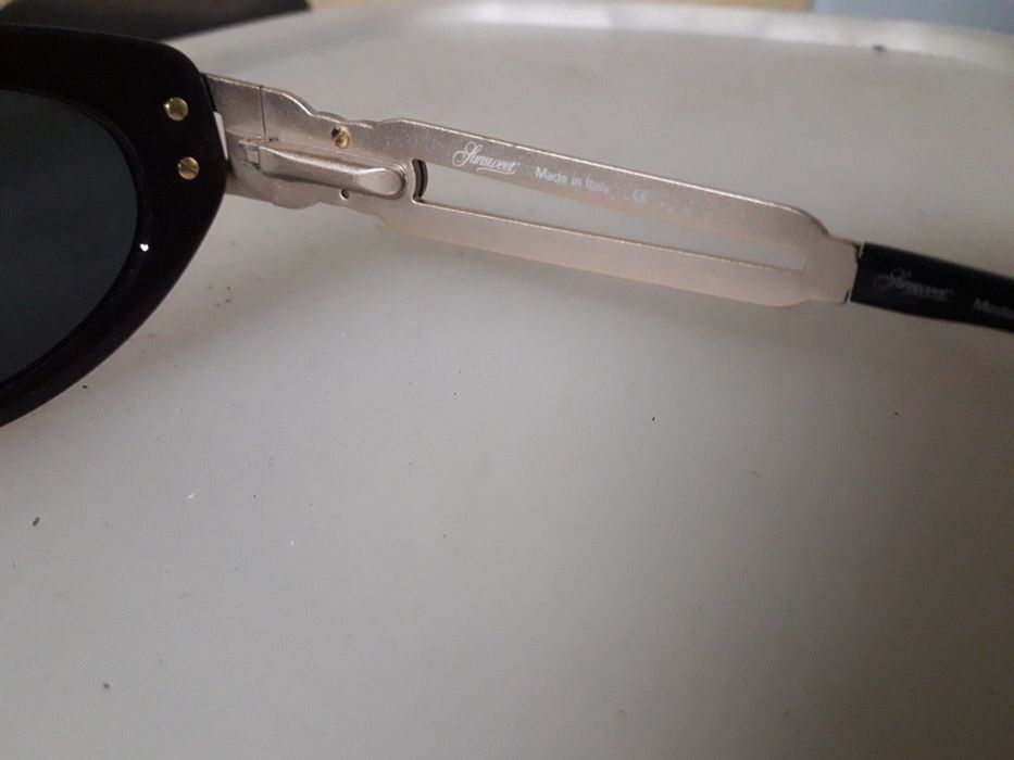 Lote de oculos novos originais varias marcas OPORTUNIDADES LER ANUNCIO