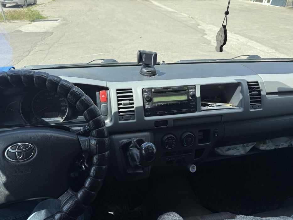 Toyota Hiace 2011 VIN JTFSX23P406107694 фото оголошення 7 з 8