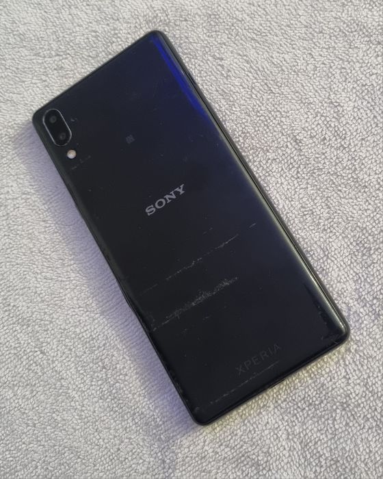 Sony Xperia modelo L3 para arranjo ou para peças