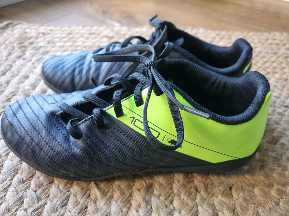 Korki, buty do piłki nożnej rozmiar 35