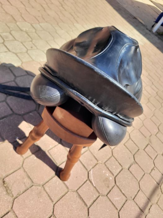 Siodło ujeżdżeniowe Hannover 17 cali