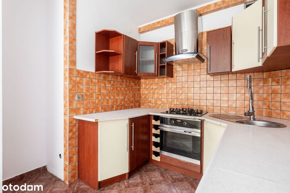 Bezpośrednio 2 pokojowe, klimatyzacja, loggia, miejsce postojowe