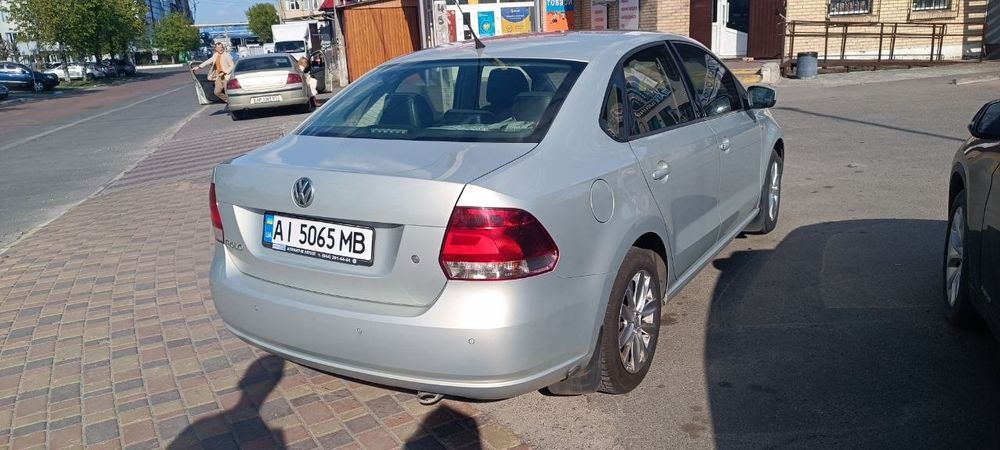Продам автомобіль Volkswagen Polo