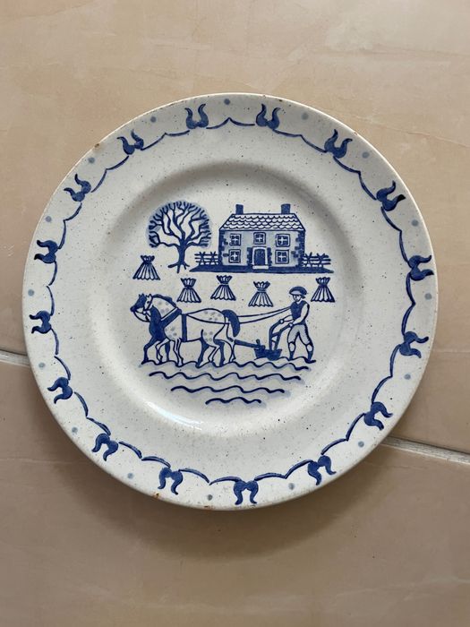 Prato azul Metlox Poppy Trail