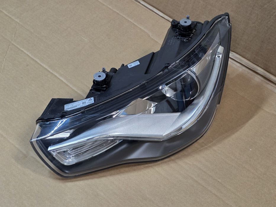 Lampa Bi-Xenon Led Audi A1 lewa strona przednia przód oryginał EU