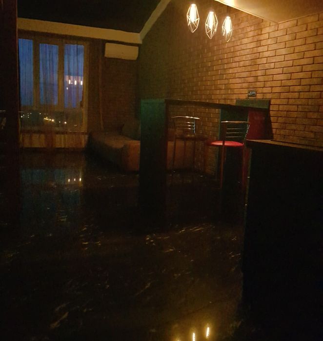 Сдаю 2эт.кв.в стиле ЛОФТ посуточно и почасово. М.Холодная гора. Класс