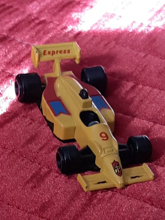 Carrinhos de brinquedo