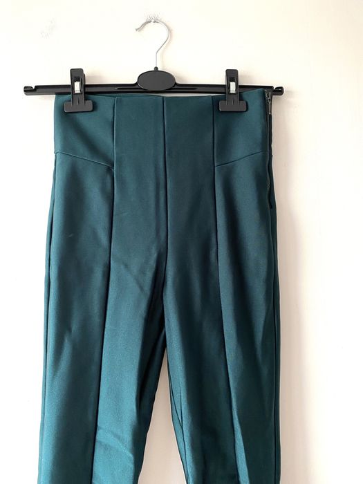 Stradivarius butelkowe połyskujące spodnie legginsy zamek wysoki stan