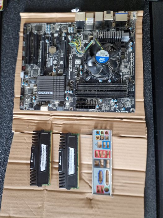 Płyta główna giagabyte i7 8gb