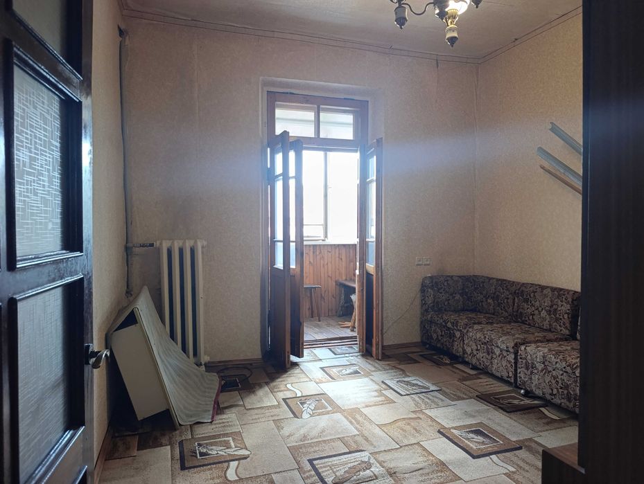 Продам 4-кімнатну квартиру 77кв.м в районі пр.І.Мазепи (новий варіант, можна серттфікат, ваучер і т.д.)