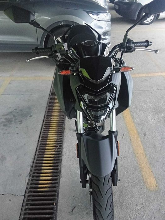 Mota sym 125cc como nova.