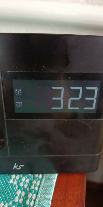 Dock станція з годинником, будильником , AUX i FM radio