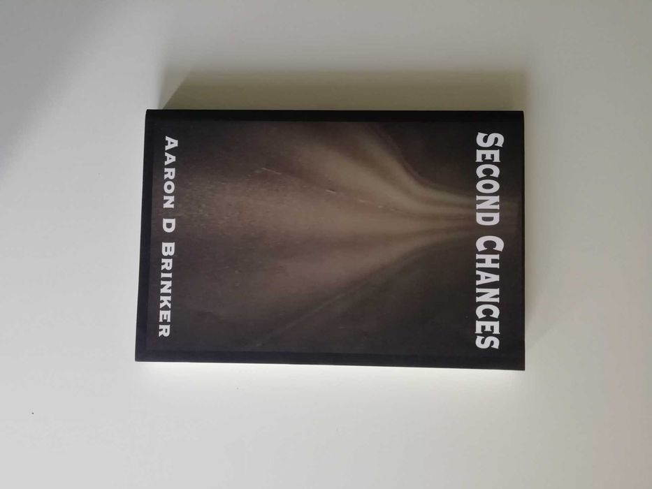 Second Chances

de Aaron Brinker