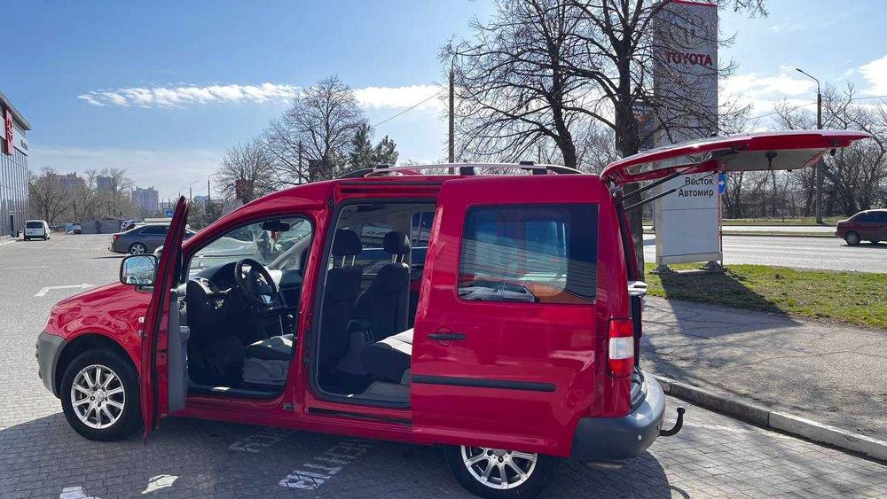 Volkswagen Caddy Life в гарному стані